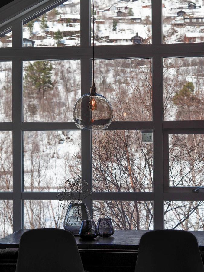 Central Mountain Penthouse Getaway, Strandafjellet Apartman Stranda  Kültér fotó